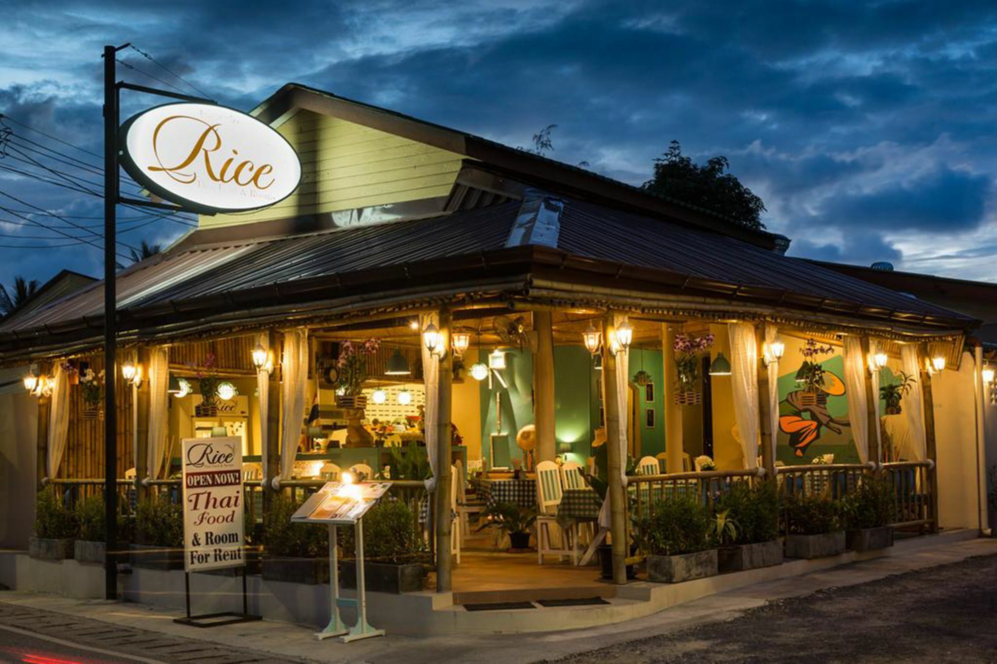 Rice Rooms And Restaurant Ката-Біч Екстер'єр фото
